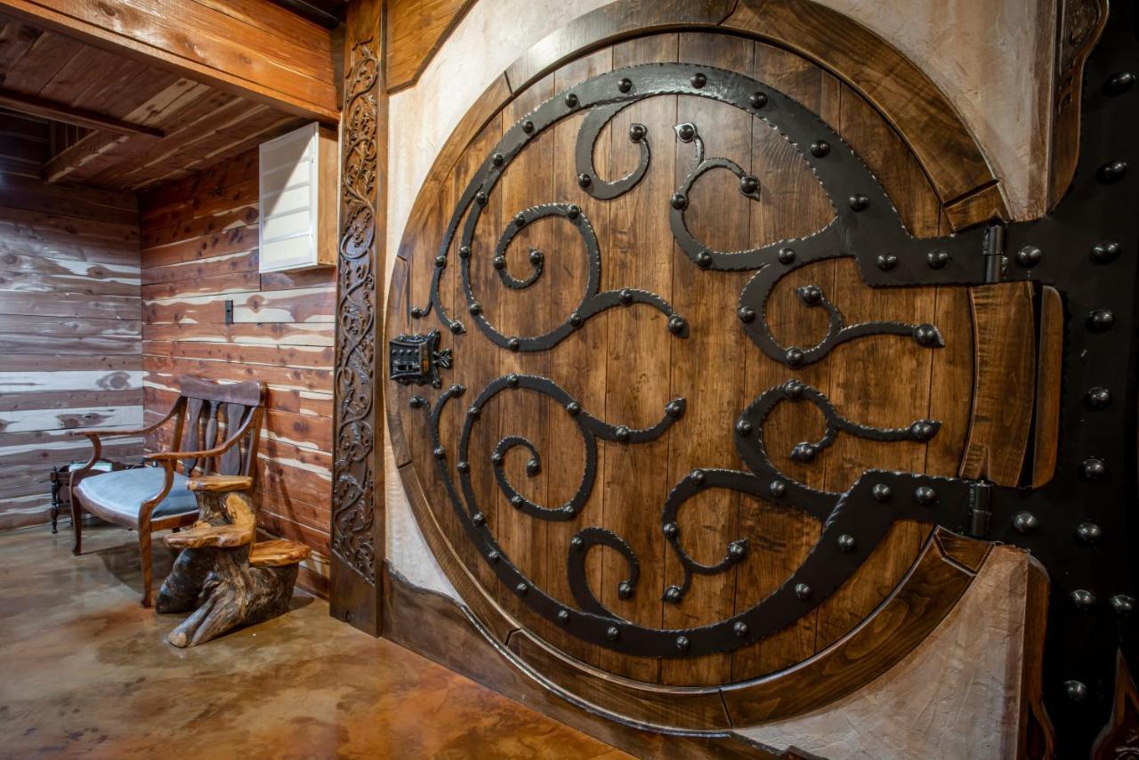 The Hobbit House, Fantasy Comes Home! Russellville Buitenkant foto